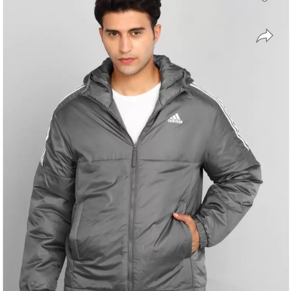 NWT Unisex Adidas Essentials Insulated Hooded Jacket - Small - Picture 6 of 8